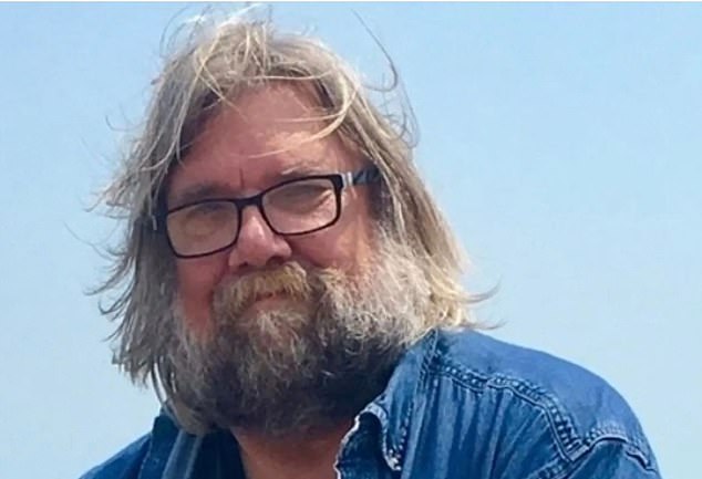 105271165-15438483-image-a-1_1767700167663.jpg - RadarPress