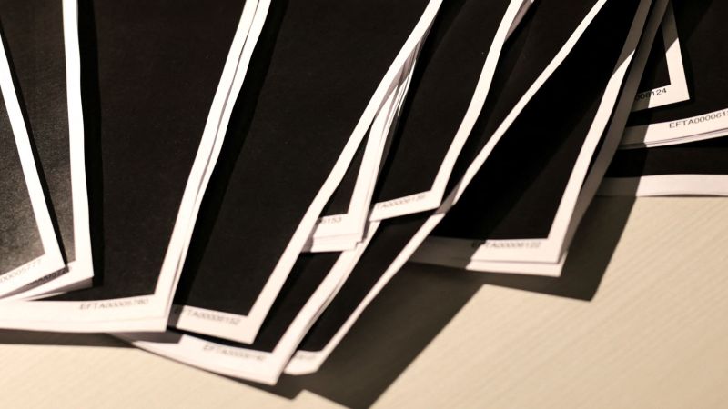 2025-12-19t230319z-1099847490-rc2yjiay5a6z-rtrmadp-3-usa-trump-epstein-files.JPG - RadarPress