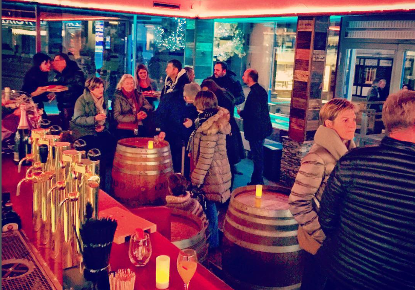 foto-interior-bar-explozie-elvetia-alpi-Constellation-Crans-Montana-2-1.png - RadarPress