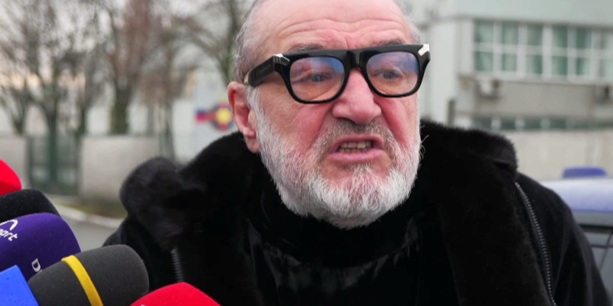 „Pe Politic îl dau în Grecia”