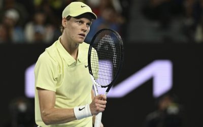 Sinner, debut strălucit la ATP 500 Doha Jannik Sinner a avut o primă participare impresionantă la ATP 500 de la Doha, obținând o victorie clară împotriva jucătorului ceh Tomas Machac