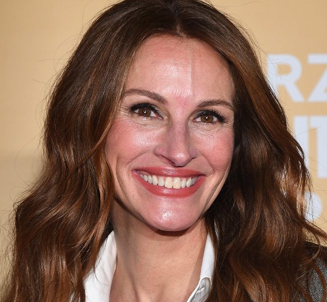 Julia Roberts își sărbătorește soțul cu o declarație emoționantă pe Instagram Julia Roberts, o adevărată legendă a cinematografiei americane, continuă să strălucească atât pe marile ecrane, cât și în viața personală
