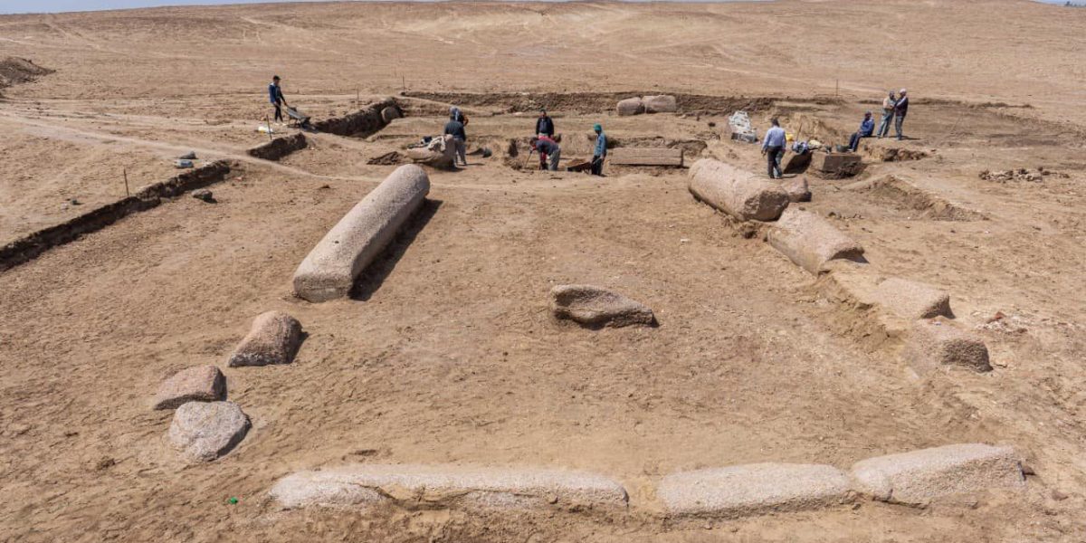 Descoperirea secolului: situl arheologic de artă rupestră din Peninsula Sinai Un sit arheologic de artă rupestră, vechi de zece milenii, a fost descoperit în Peninsula Sinai din estul Egiptului, a anunțat Ministerul egiptean pentru Turism și Antichități