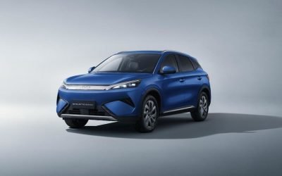 BYD Atto 3 Evo: SUV-ul Electric Prinde Viteza pe Drumul Autonomiei Extinse BYD Atto 3, SUV-ul electric al mărcii chineze, a trecut la un nou standard tehnologic, adoptând o configurație cu roți motrice spate, spre deosebire de modelul anterior, cu tracțiune față