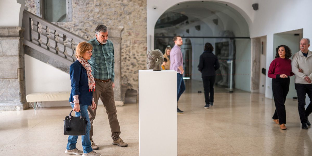 România sărbătorește Ziua Națională Constantin Brâncuși: Evenimente culturale și internaționale dedicate sculptorului La 19 februarie 2026, România celebrează Ziua Națională Constantin Brâncuși, marcând 150 de ani de la nașterea unuia dintre cei mai influenți artiști ai secolului XX