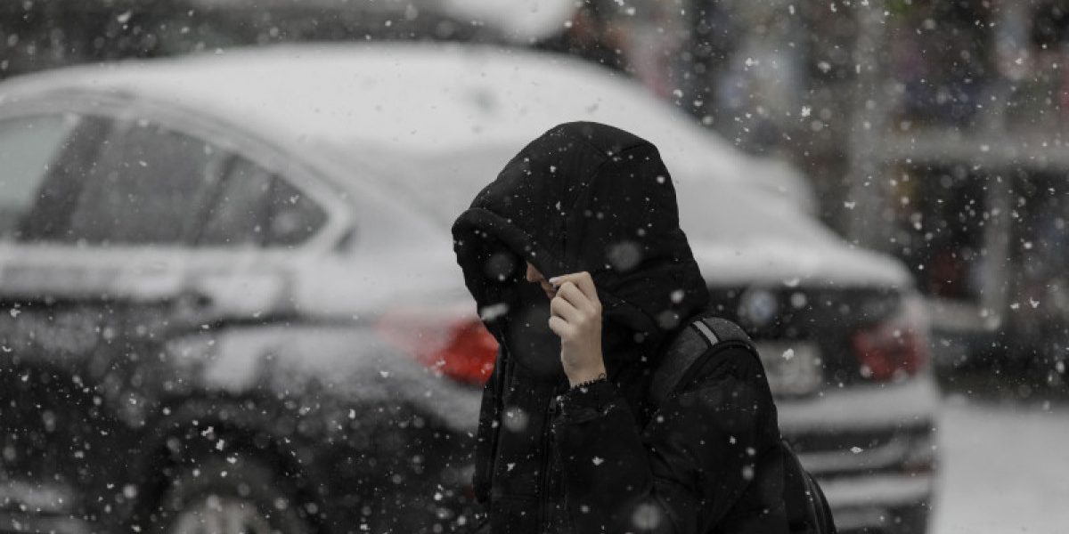 Iarnă aspră în România: ninsori și vânt puternic la -15°C!