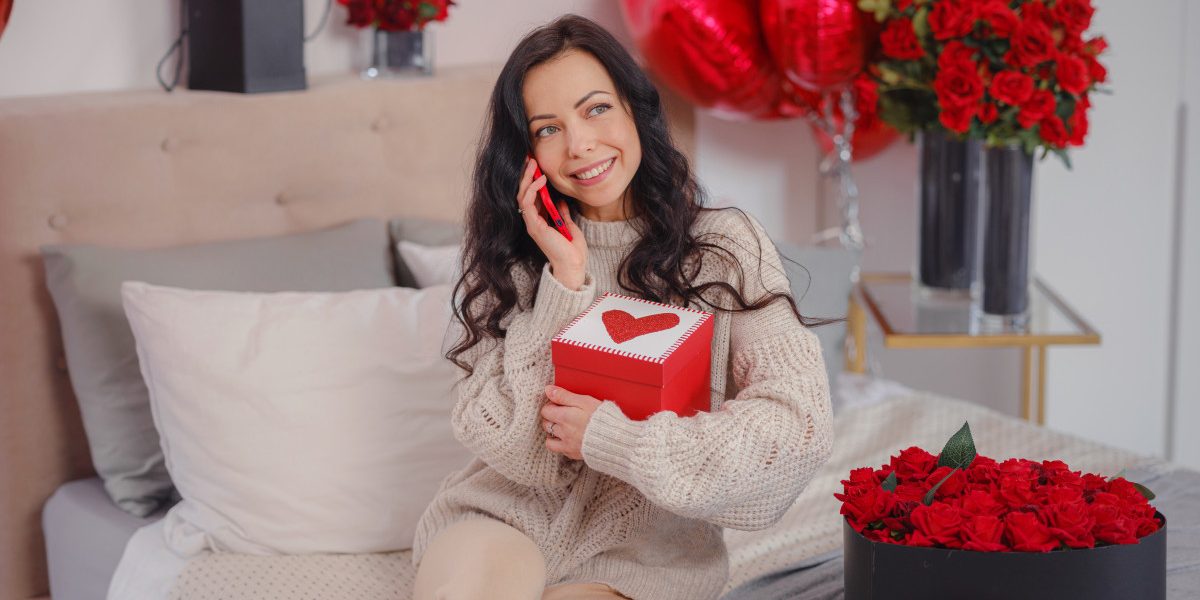 Valentine’s Day: Mesaje de dragoste care inspiră apropiații Pe 14 februarie, românii își sărbătoresc iubirea, un prilej potent de a transmite mesaje și urări care să întărească relațiile