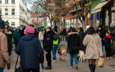 Stabilitate pentru consumatorii casnici: Prețul gazelor rămâne la același nivel Ministrul Energiei, Bogdan Ivan, a anunțat astăzi în Parlament că prețul la gaze naturale pentru consumatorii casnici nu va crește după data de 31 martie