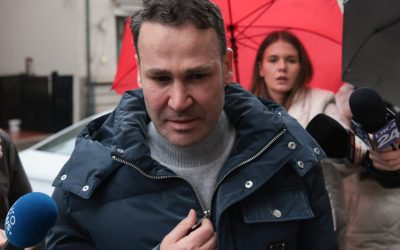 Robert Negoiță revine la conducerea Primăriei Sectorului 3, după revocarea controlului judiciar Robert Negoiță, actualul primar al Sectorului 3, își va relua funcția după ce Tribunalul București a acceptat contestația sa, revocând astfel măsura controlului judiciar dispusă de procurorii Direcției Naționale Anticorupție (DNA)