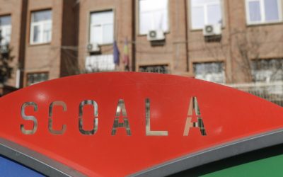 Vremea rea suspendă cursurile în șapte școli din județul Brăila În urma unei avertizări meteorologice de cod portocaliu, Inspectoratul pentru Situaţii de Urgenţă Brăila a anunțat suspendarea cursurilor cu prezență fizică în șapte unități de învățământ