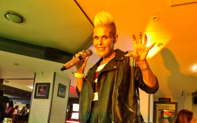 Încă o stea s-a stins: Beverley Sinnott a pierdut lupta cu viața Beverley Sinnott, iubită cântăreață din Marea Britanie, a încetat din viață la vârsta de 54 de ani, lăsând în urmă o comunitate îndurerată