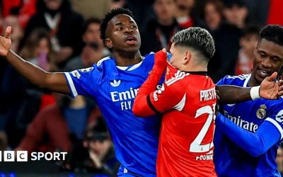 Rasismul pe terenul de fotbal: o rușine pentru sportul mondial Incidentul de la meciul dintre Benfica și Real Madrid, din cadrul Ligii Campionilor, a amplificat discuțiile despre rasism în fotbal