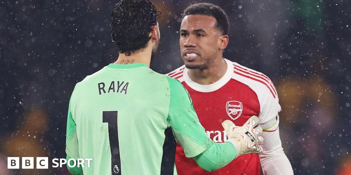 Arsenal, surprinsă la Molineux: Două puncte pierdute contra lui Wolves Arsenal a ratat ocazia de a se distanța la șapte puncte de urmăritoarea Manchester City, după ce a cedat un avantaj de două goluri și a terminat la egalitate, 2-2, cu Wolves, lanterna roșie a Premier League