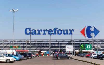 Carrefour, unul dintre cele mai mari lanțuri de magazine din România, a intrat în negocieri exclusive pentru vânzarea operațiunilor sale din țară către Pavăl Holding, grupul deținut de antreprenorii Adrian și Dragoș Pavăl, cunoscuți pentru succesul obținut cu rețeaua de magazine Dedeman