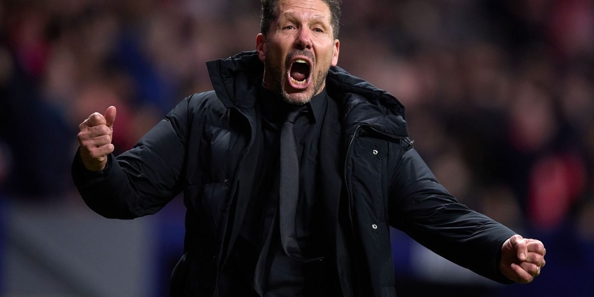 Sănmărtean: „Un 0-5 pe Old Trafford m-a schimbat în bine” Lucian Sănmărtean, unul dintre cei mai tehnici fotbaliști din istoria României, a oferit un interviu splendid în exclusivitate pentru Eurosport, care va fi difuzat sâmbătă, la ora 14:00