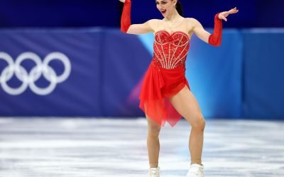 Julia Sauter strălucește la debutul olimpic: 63,13 puncte în programul scurt Julia Sauter, sportiva care a purtat cu mândrie port-drapelul României la ceremonia de deschidere a Jocurilor Olimpice de iarnă de la Milano Cortina 2026, a obținut un rezultat impresionant în prima sa participare olimpică