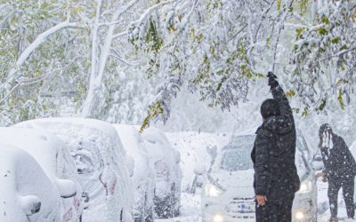 „Cod portocaliu de ninsori și viscol: iarna severă ne așteaptă cu 50 cm de zăpadă”