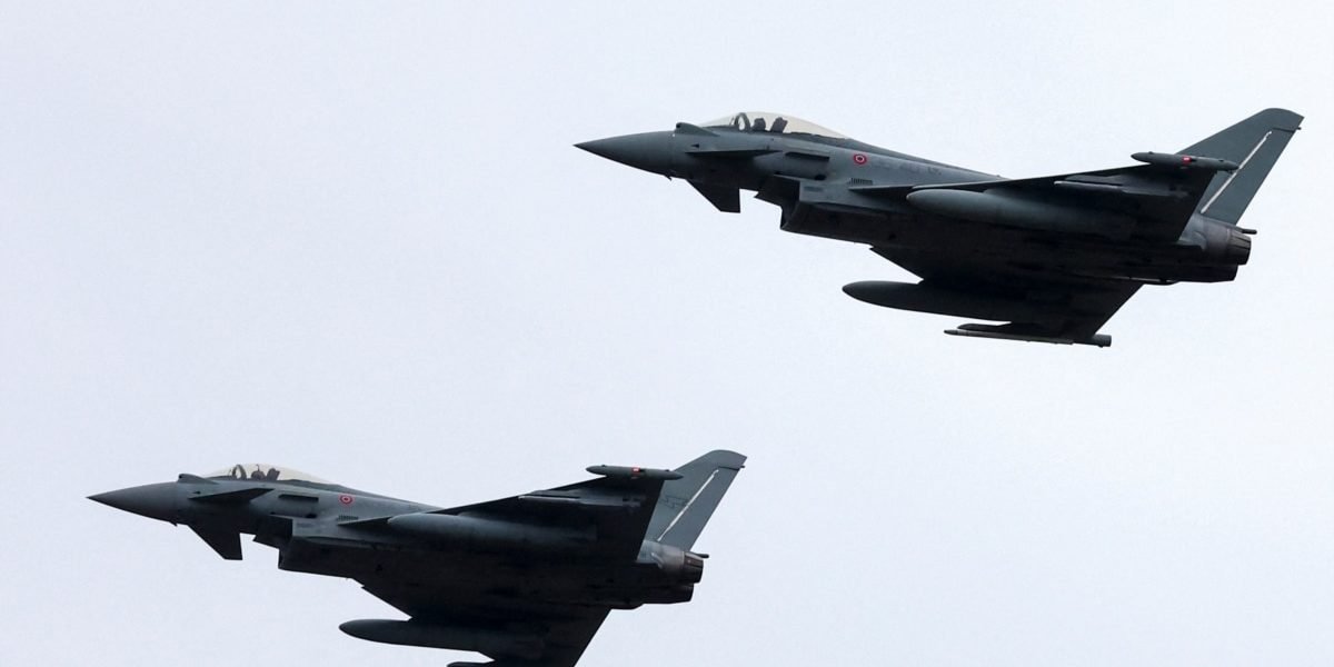 Alertă RO-Alert pentru nordul județului Tulcea: riscul căderii de obiecte din spațiul aerian Un nou mesaj RO-Alert a fost transmis vineri după-amiază pentru nordul județului Tulcea, avertizând populația cu privire la posibilitatea căderii unor obiecte provenite din spațiul aerian