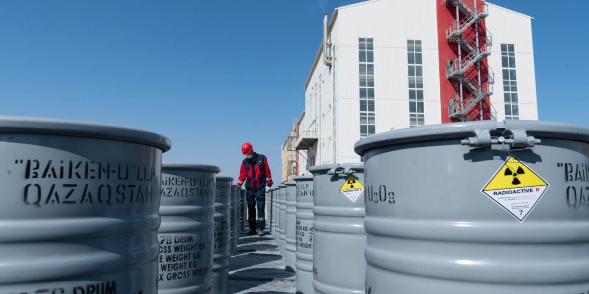 SUA ia în calcul o operațiune secretă pentru a securiza uraniul îmbogățit al Iranului Administrația fostului președinte american Donald Trump a luat în considerare posibilitatea de a trimite forțe speciale pentru a prelua sau securiza stocul de uraniu puternic îmbogățit al Iranului