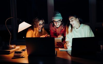 Admin Night: Noul ritual al tinerilor corporatiști preocupati de facturi O nouă tendință se conturează în rândul generației Z din România