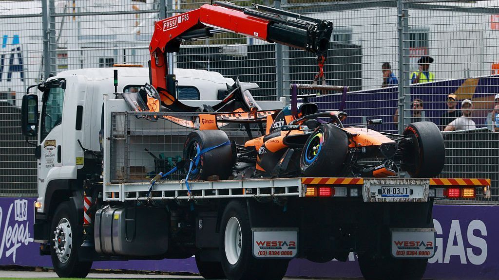 Piastri, dezamăgire la Melbourne: Accident spectaculos pentru favoritul local, chiar înainte de startul cursei MELBOURNE, Australia – Start ratat pentru Oscar Piastri, pilotul australian care evoluează în Formula 1
