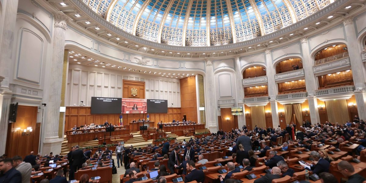 PNL susține bugetul propus de guvern: Abrudean menționează o formulă „echilibrată” Președintele Senatului, Mircea Abrudean, a declarat luni că Partidul Național Liberal (PNL) susține propunerea de buget venită din partea guvernului