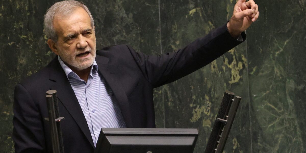 Iran: Amenințări cu riposta dură la adresa statelor din Golf Președintele Iranului, Masoud Pezeshkian, a emis un avertisment ferm sâmbătă, subliniind posibilitatea unei riposte severe împotriva țărilor vecine din Golful Persic