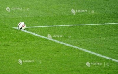 UEFA și CONMEBOL amână decizia privind Finalissima: Portugalia, Anglia sau Italia, posibile locații București, 15 martie 2024 – Uniunea Europeană de Fotbal (UEFA) și Confederația Sud-Americană de Fotbal (CONMEBOL) au decis să amâne pentru sâmbătă luarea unei decizii finale cu privire la locul de desfășurare al meciului Finalissima, care va opune Argentina și Spania