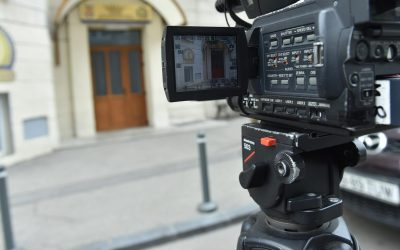 Doi vameși din Constanța, reținuți de DNA pentru luare de mită Cinci dimineața, în zori, când de obicei se termină turele de noapte, dar ancheta abia începe