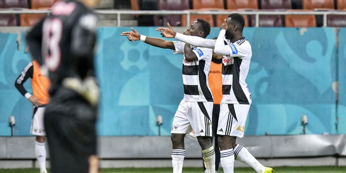 FCSB, umilită pe teren propriu de U Cluj: „roș-albaștrii” în play-out pentru prima dată FCSB a suferit o înfrângere usturătoare în fața celor de la U Cluj, scor 1-3, pe Arena Națională, ratând astfel calificarea în play-off-ul Superligii