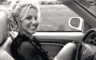 Britney Spears, arestată în California pentru conducere sub influența alcoolului Britney Spears, cunoscuta cântăreață americană de muzică pop, a fost arestată în California, potrivit înregistrărilor oficiale ale biroului șerifului din comitatul Ventura