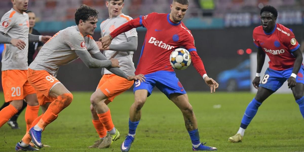 Rădoi debutează vineri la FCSB: Programul primei etape din play-out stabilit!