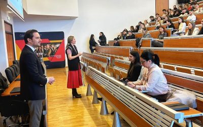 București: Viceprimarul Bujduveanu s-a întâlnit cu studenții SNSPA și a discutat despre viitorul administrației publice București, România – Viceprimarul Capitalei, Stelian Bujduveanu (PNL), a fost prezent recent la o întâlnire cu studenții din anul I ai Școlii Naționale de Studii Politice și Administrative (SNSPA), la invitația Asociației Municipiilor din România
