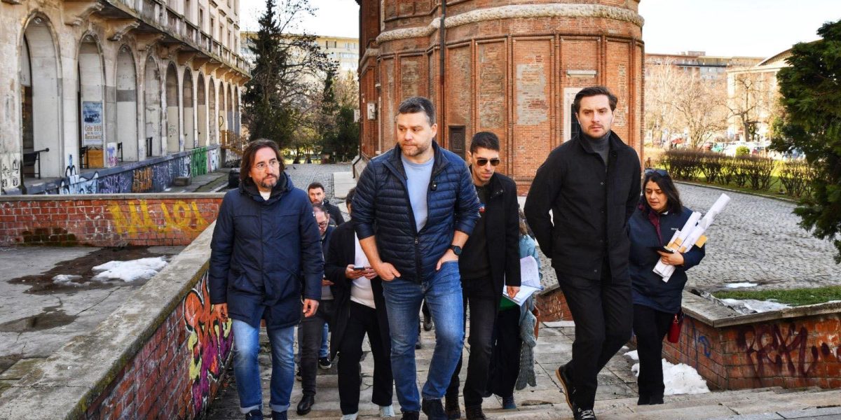 Viceprimarul Bujduveanu inspectează starea centrului Capitalei, anunțând măsuri concrete București, [ziua] [luna] 2024 – Viceprimarul Capitalei, Stelian Bujduveanu (PNL), a efectuat astăzi o inspecție pe străzile centrale ale Bucureștiului, alături de primarul general Ciprian Ciucu și de reprezentanți ai mai multor instituții și organizații