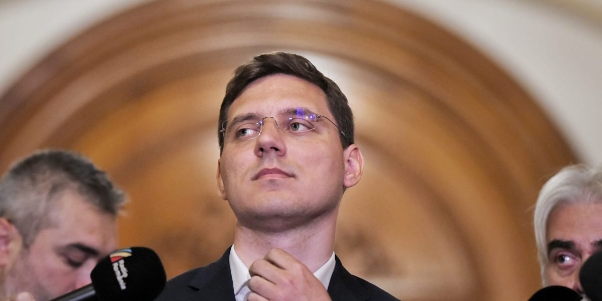 Parlamentul European discută măsuri pentru a diminua efectele crizelor multiple cu care se confruntă cetățenii europeni Bruxellesul este scena unor dezbateri intense în aceste zile, în contextul în care Europa se confruntă cu multiple provocări, de la presiuni economice și crize sociale până la conflicte geopolitice