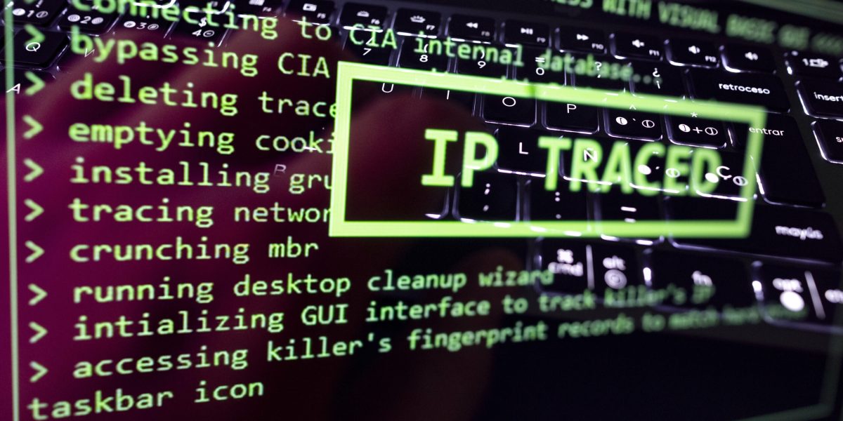 Atacuri cibernetice rusești vizează oficiali olandezi prin Signal și WhatsApp Serviciile de informații olandeze au dezvăluit o campanie de atacuri cibernetice orchestrată de Rusia, care vizează utilizatorii aplicațiilor de mesagerie criptată Signal și WhatsApp