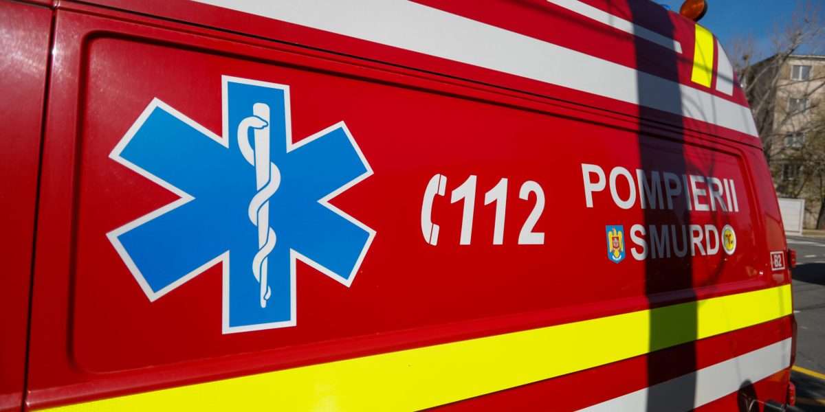 Tragedie în Bihor: Doi oameni au murit după prăbușirea unei parapante Două persoane și-au pierdut viața, duminică seara, în județul Bihor, după ce parapanta cu motor în care se aflau s-a prăbușit pe un câmp, în apropiere de localitatea Olosig