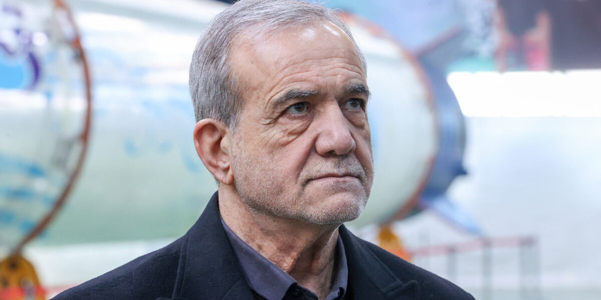 Rohani acuză SUA și Israel de război cu musulmanii, cere ripostă. (62 caractere)