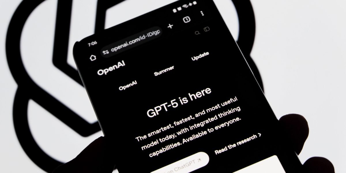 ChatGPT, între asistent medical și potențial pericol pentru sănătate Un număr impresionant de peste 230 de milioane de persoane folosesc săptămânal ChatGPT pentru a obține informații despre sănătate, potrivit datelor furnizate de compania OpenAI