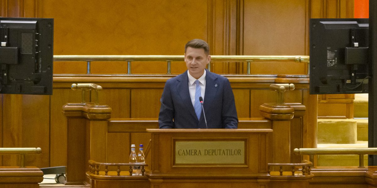 Abrudean neagă discuțiile cu președintele despre șefia sri, dar nu exclude o eventuală propunere Președintele Senatului, Mircea Abrudean, a declarat sâmbătă, în cadrul emisiunii „Insider Politic” de la Prima TV, că nu a discutat cu președintele Nicușor Dan despre o posibilă numire la conducerea Serviciului Român de Informații (SRI)