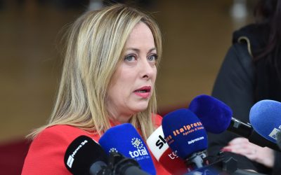 Opoziția italiană cere restricții privind utilizarea bazelor americane pentru operațiuni împotriva Iranului Formațiunile de opoziție din Italia, Mișcarea Cinci Stele (M5S) și Partidul Democrat (PD), au solicitat premierului Giorgia Meloni să nu permită Statelor Unite să utilizeze bazele militare italiene pentru operațiunile militare împotriva Iranului