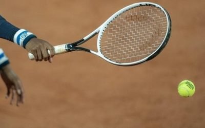 Djokovic, victorie cu emoții la Indian Wells: Sârbul se califică în optimi după un meci dramatic Novak Djokovic, numărul 3 mondial, a trecut cu greu de turul al treilea la Indian Wells, după ce l-a învins pe americanul Aleksandar Kovacevic cu scorul de 6-4, 1-6, 6-4