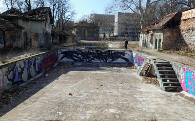 Ștrandul „Uszoda” din Timișoara, simbol al orașului, renaște din ruine Băile Populare din Timișoara, cunoscute de generații întregi sub numele de „Uszoda”, fondate în 1926, se pregătesc pentru o renaștere
