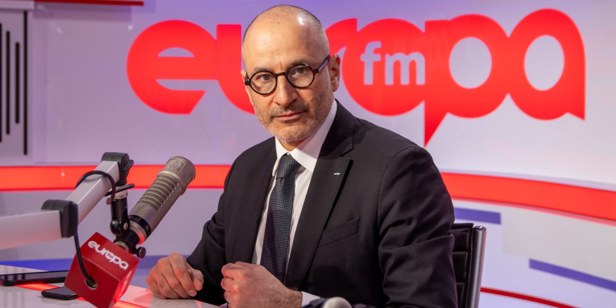 Peste 2.000 de români s-au întors din Orientul Mijlociu de la începutul conflictului Un număr de peste 2.000 de cetățeni români s-au întors în țară din Orientul Mijlociu până la începutul acestei săptămâni, pe fondul escaladării tensiunilor și a conflictului din regiune