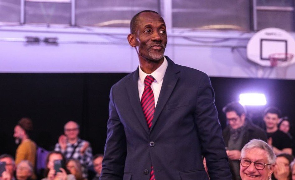 Primarul din Saint-Denis denunță rasismul la adresa sa, declanșând un val de reacții Bally Bagayoko, recent ales primar al orașului Saint-Denis, situat în apropierea Parisului, a anunțat că va depune o plângere împotriva canalului de televiziune CNews