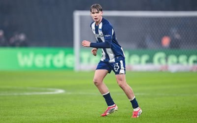 Bayern Munchen, pe cale să îl transfere pe tânărul mijlocaș Kennet Eichhorn, dorit și de Barcelona și Real Madrid Bayern Munchen a intrat puternic pe firul negocierilor pentru transferul lui Kennet Eichhorn, un mijlocaș de 16 ani de la Hertha Berlin, considerat o mare promisiune a fotbalului german