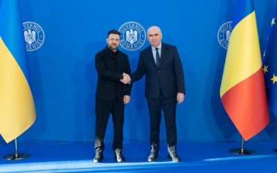 Bolojan și Zelenski discută despre consolidarea relațiilor bilaterale și proiecte comune Premierul României, Ilie Bolojan, și președintele Ucrainei, Volodimir Zelenski, s-au întâlnit recent la Palatul Victoria pentru a discuta despre aprofundarea Parteneriatului Strategic dintre cele două țări