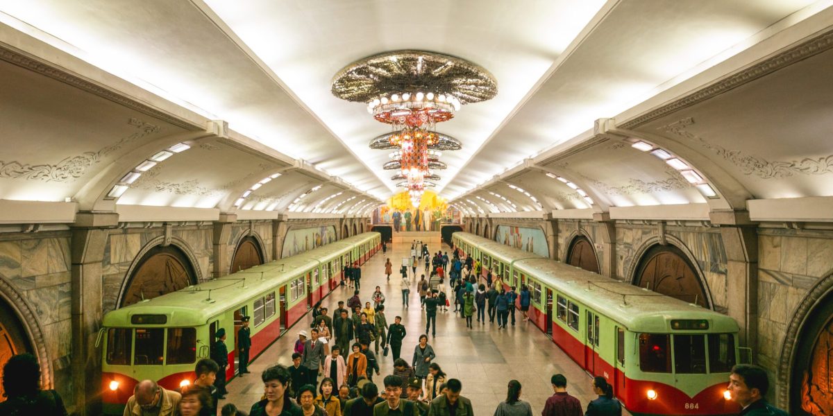 China reia legăturile feroviare cu Coreea de Nord, după suspendarea din cauza pandemiei China va relua cursele de tren cu pasageri către Coreea de Nord, după ce serviciul a fost suspendat din cauza pandemiei de COVID-19