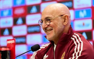 Spania își dezvăluie secretele: Numerele de pe tricouri și omisiunea lui Joan García Selecționerul Spaniei, Luis de la Fuente, a făcut publice numerele de pe tricourile jucătorilor pentru meciul din această seară împotriva Serbiei
