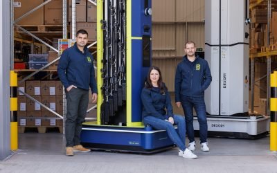 Startup-ul românesc Dexory deschide un sediu în Statele Unite și atrage clienți importanți Compania Dexory, fondată în 2022 de românii Andrei Dănescu, Adrian Negoiță și Oana Jinga, specializată în soluții inteligente și roboți pentru depozite, își extinde operațiunile în Statele Unite